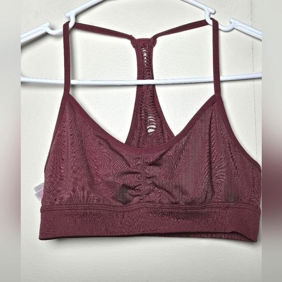 Victoria's Secret Pink Racerback Mesh Sports Bra, Size Small - Picture 1 of 4